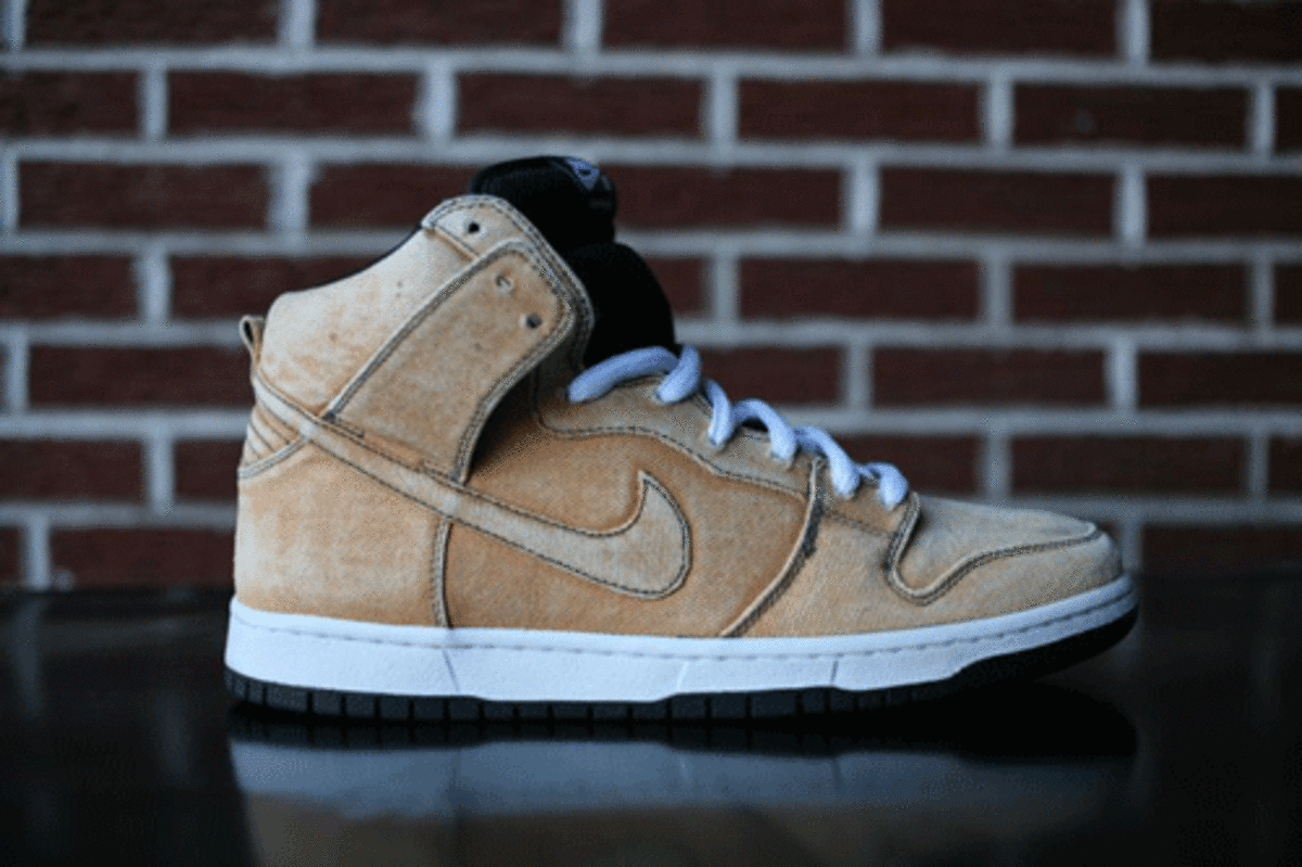 nike sb dunk low bleached